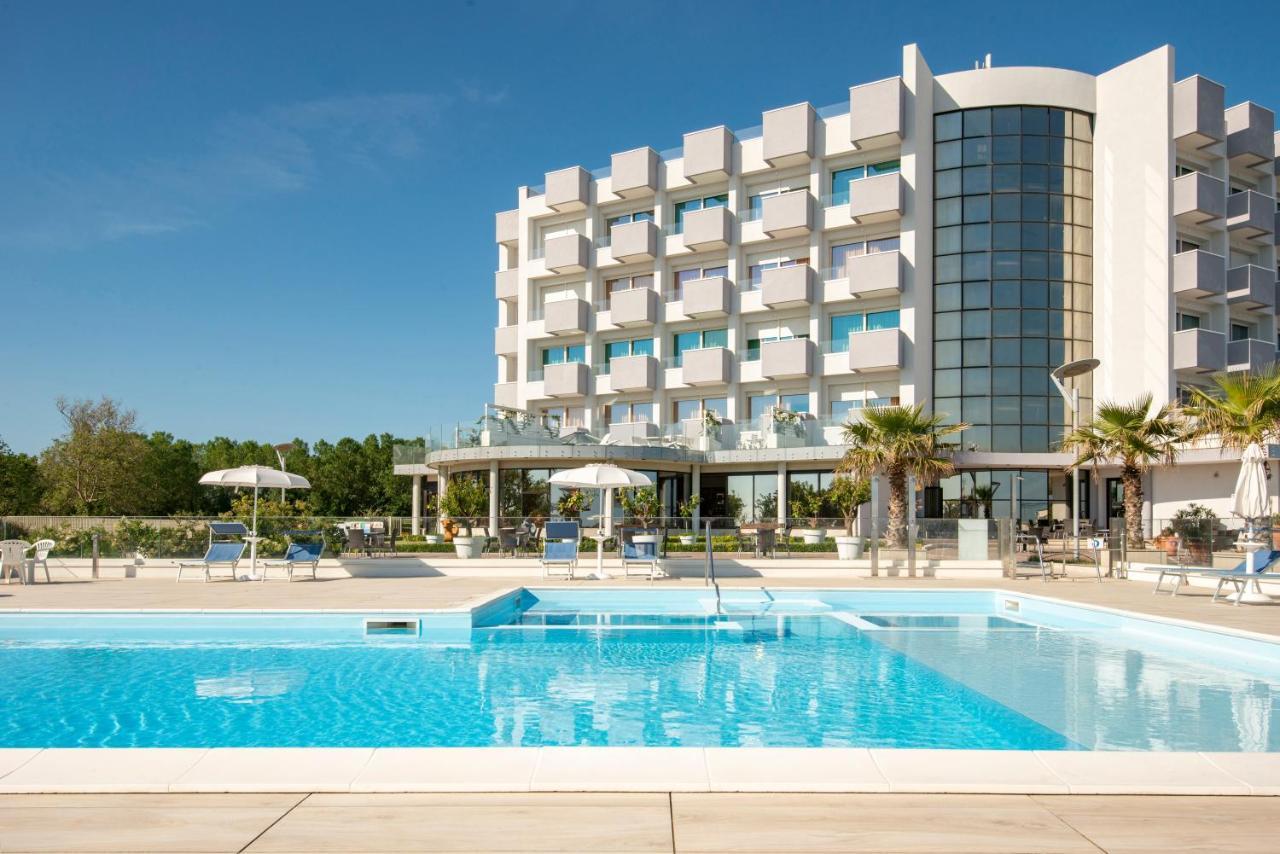Hotel Residence Imperial Misano Adriatico Eksteriør billede