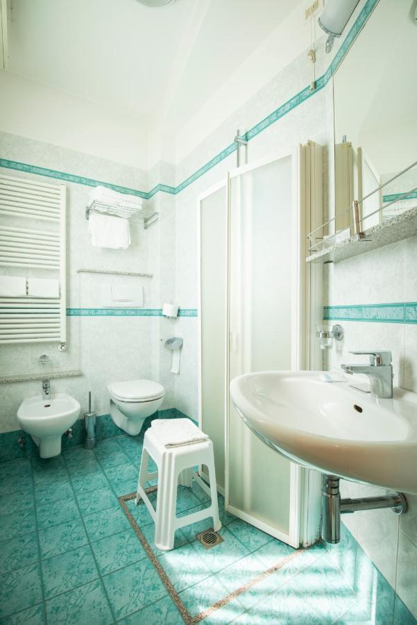 Hotel Residence Imperial Misano Adriatico Eksteriør billede