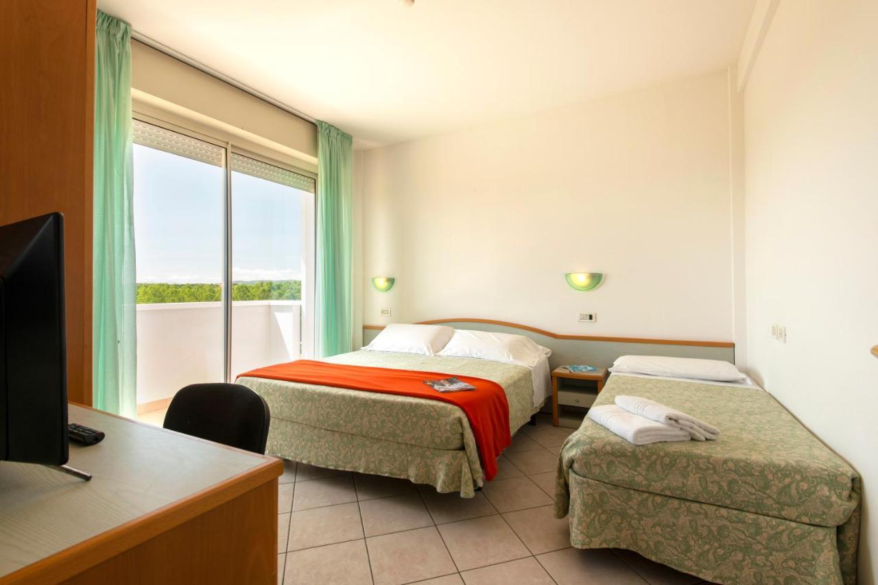 Hotel Residence Imperial Misano Adriatico Eksteriør billede